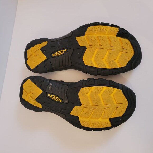 Brown KEEN Newport Hydro  Mens Closed-Toe Sandals Size 13  Waterproof - Picture 7 of 8